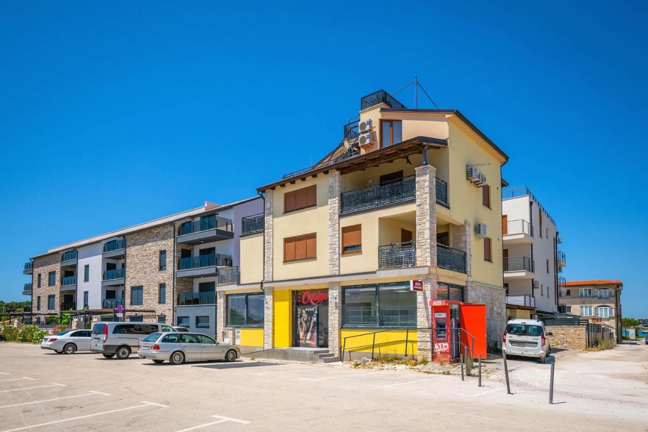 Apartman Bijeca - Medulin Exteriör bild